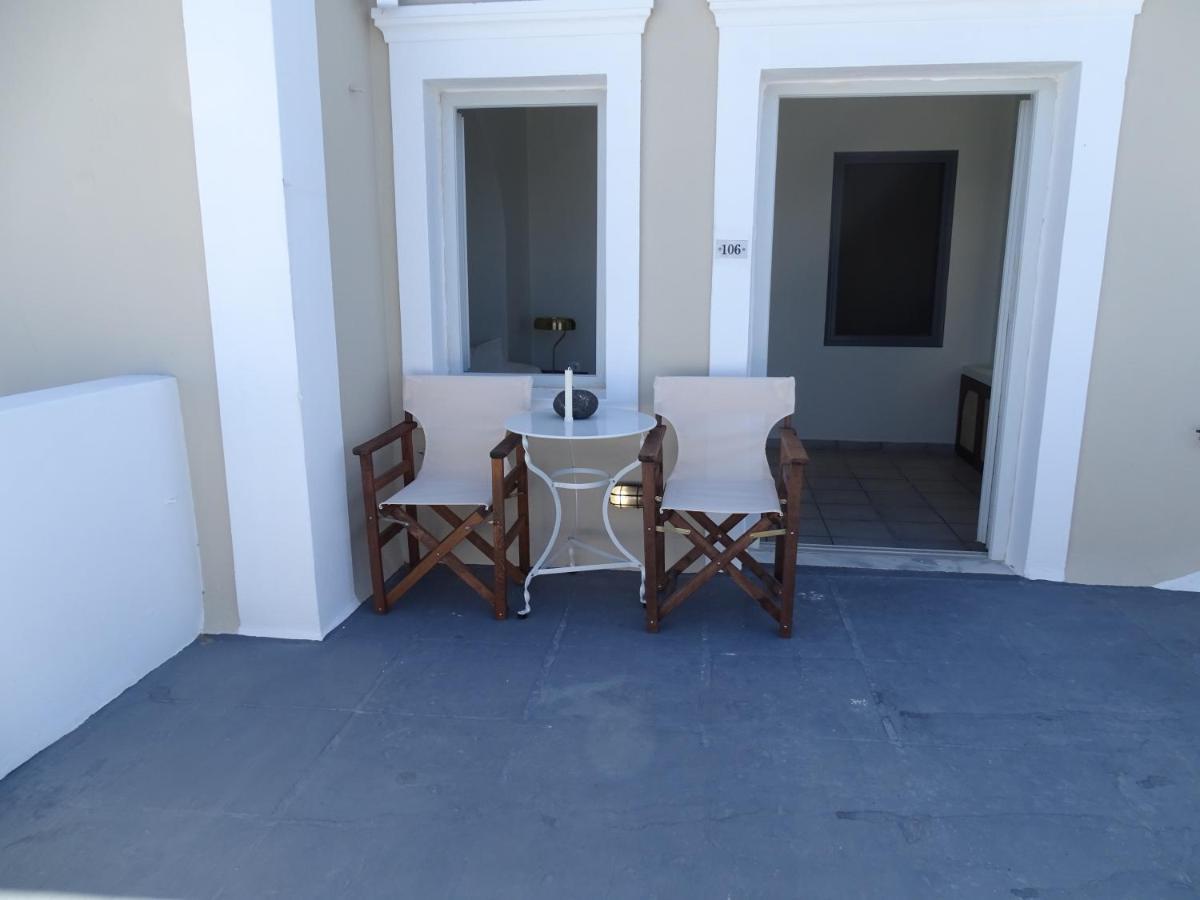 Neoklassiko Koukouli Fira  Extérieur photo