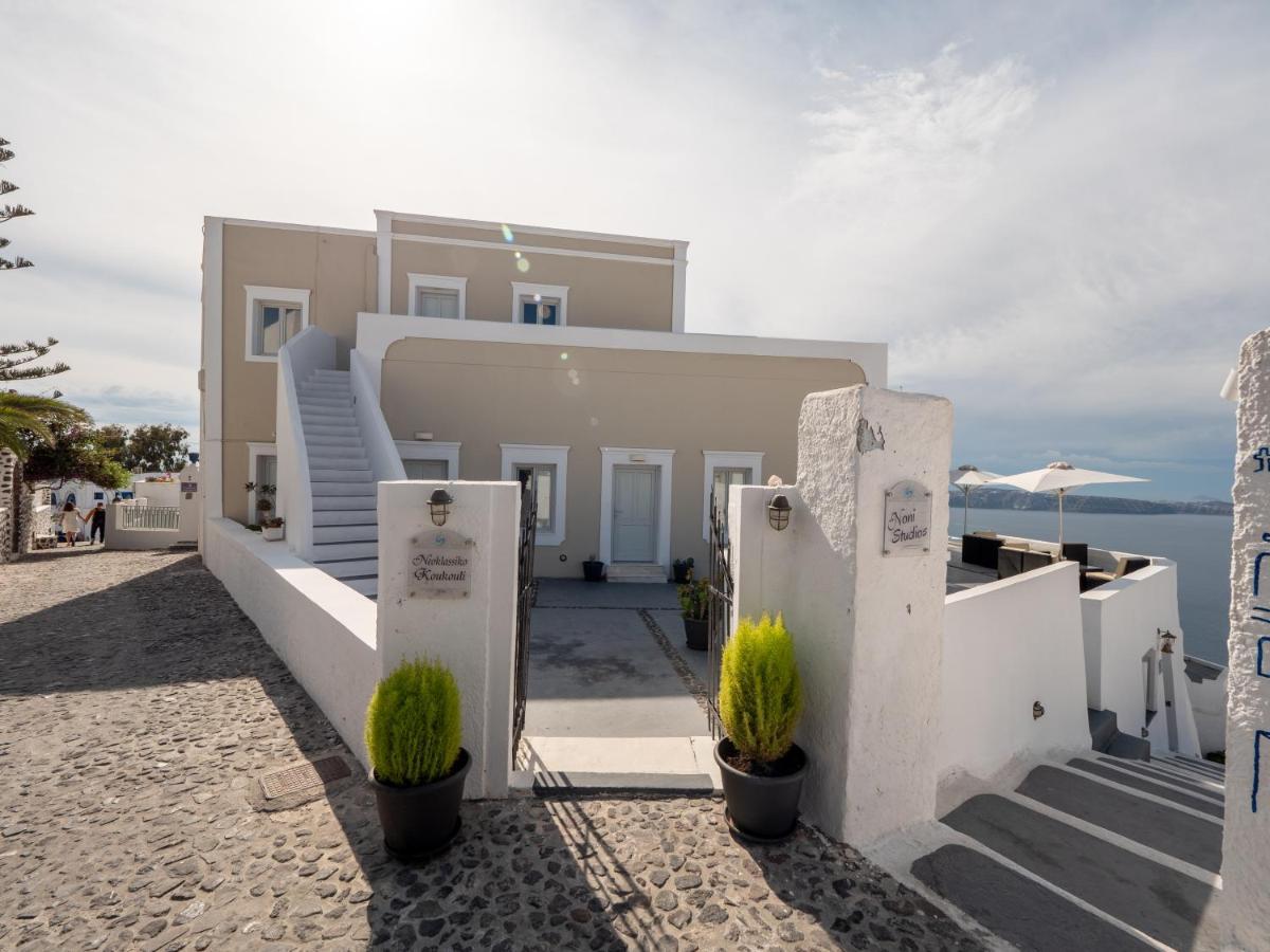 Neoklassiko Koukouli Fira  Extérieur photo